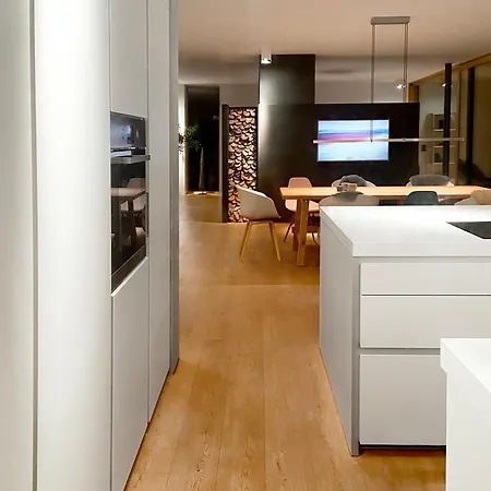 B6 - Moderne Architektenvilla Fuer 2-6 Personen, 度假居 *