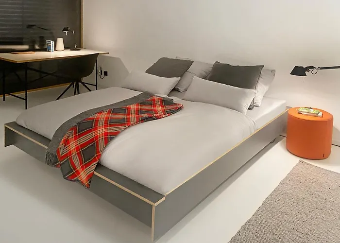 B6 - Moderne Architektenvilla Fuer 2-6 Personen, Norimberk